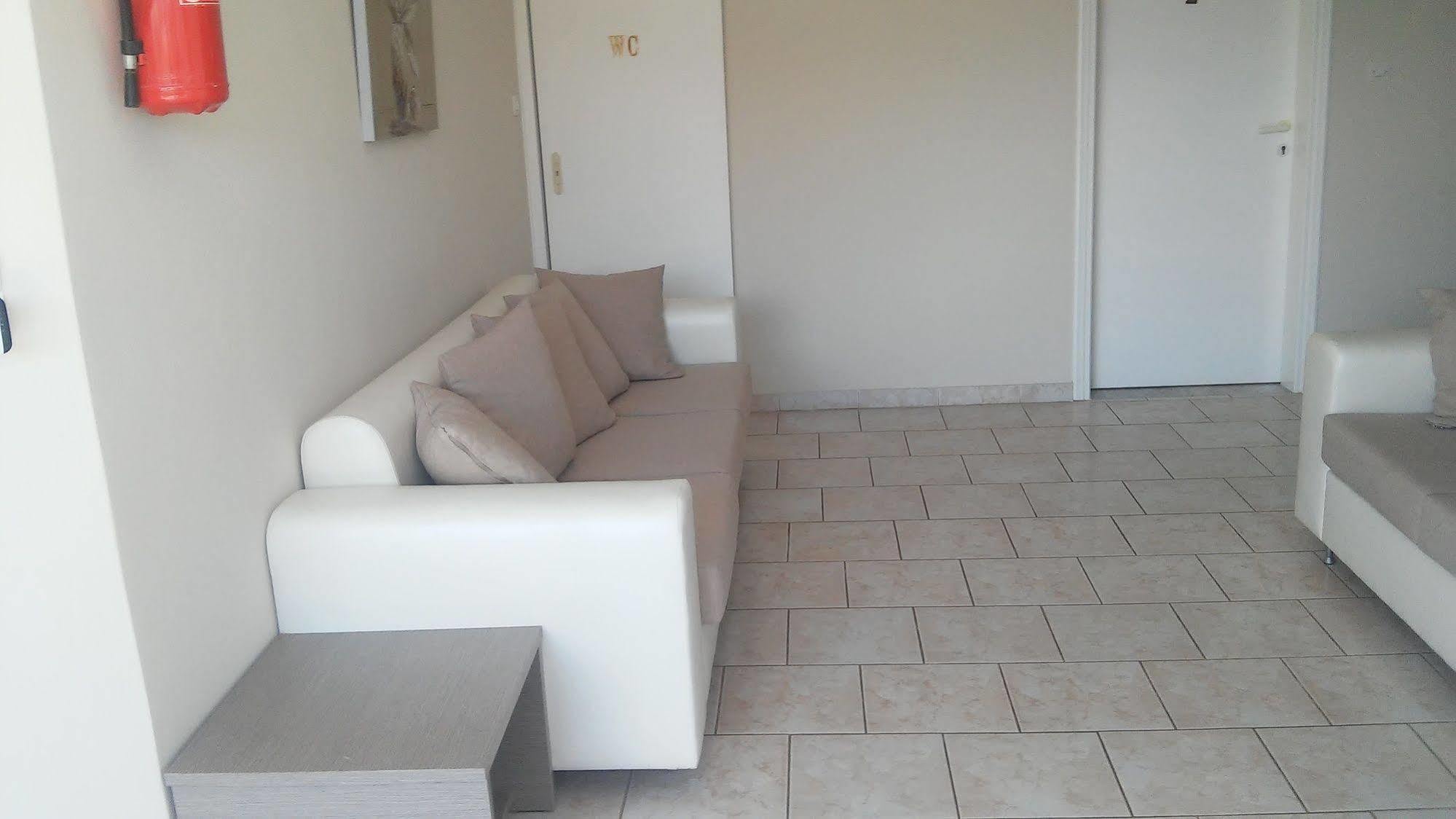 Dimitra Apartments Gouves Extérieur photo