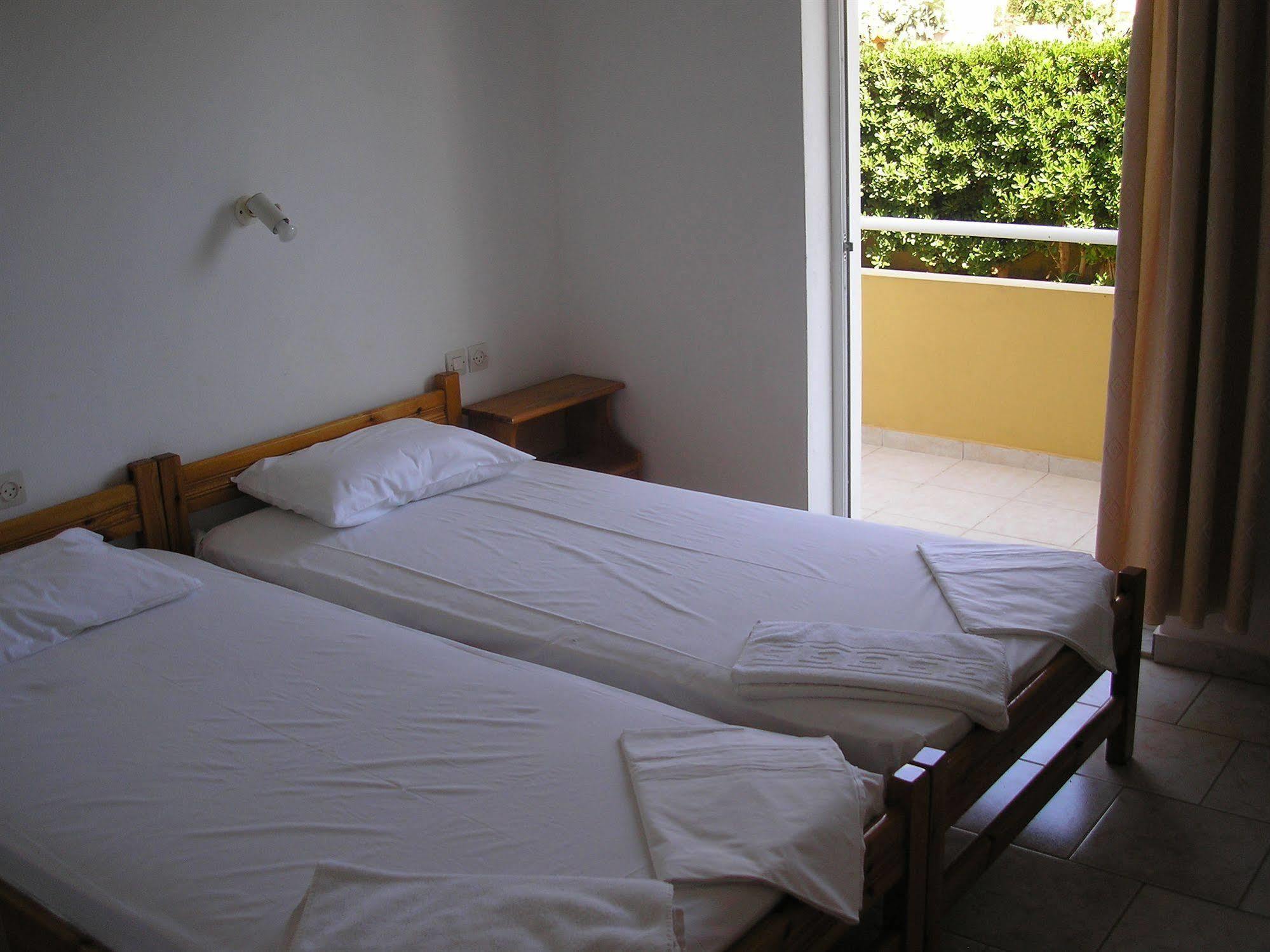 Dimitra Apartments Gouves Extérieur photo
