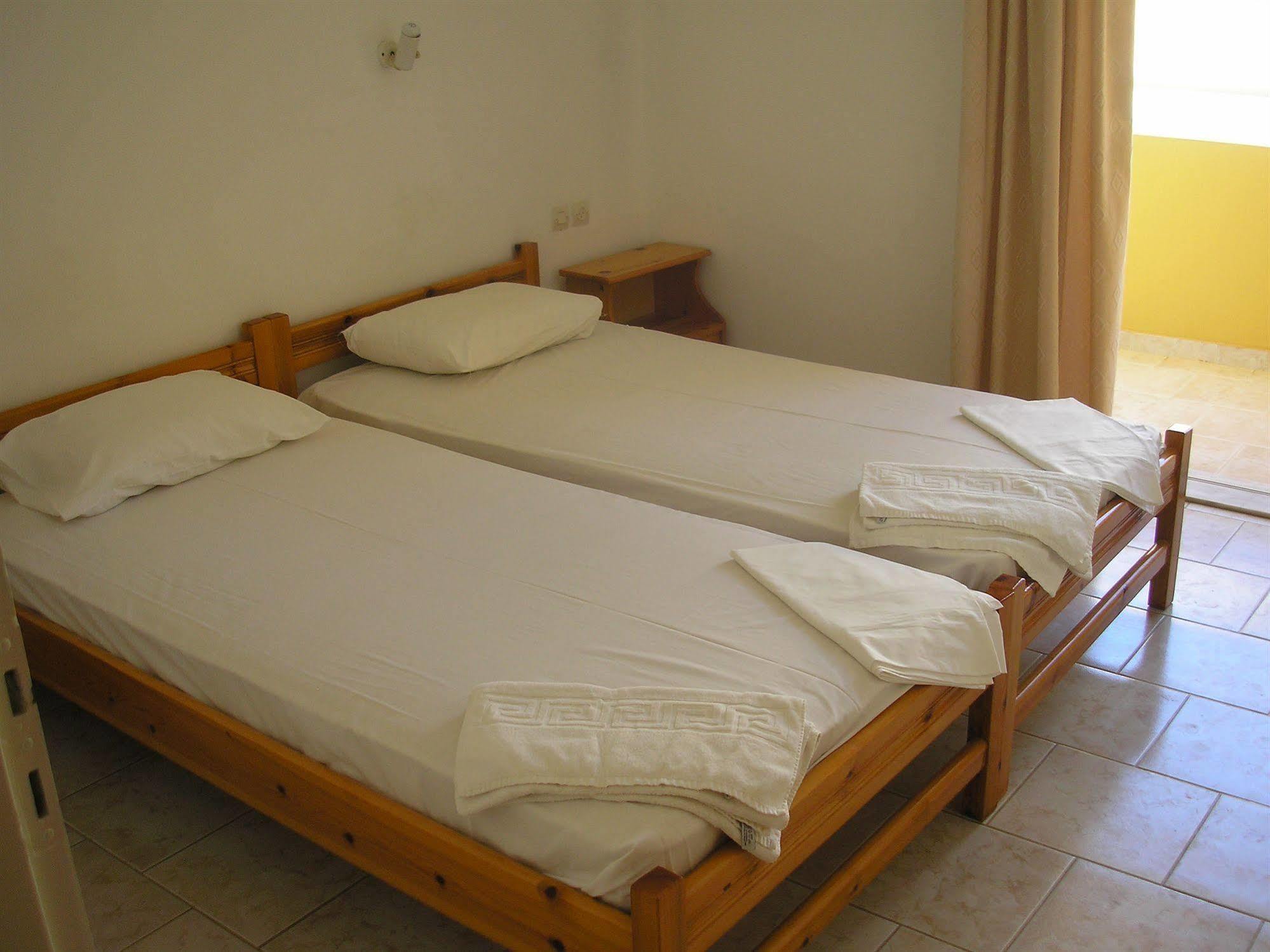 Dimitra Apartments Gouves Extérieur photo