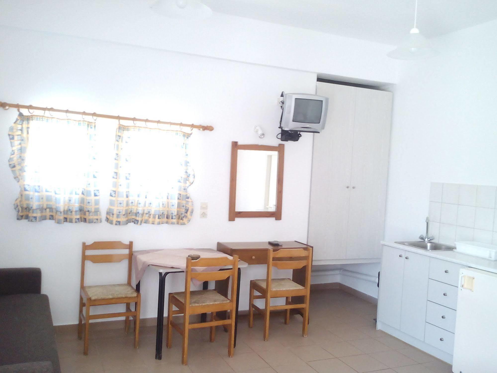 Dimitra Apartments Gouves Extérieur photo